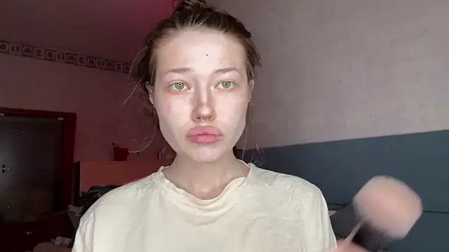 Snapshot of eva_varnerr chatting on 03.25.26 eva varnerr online show from 03.25.26