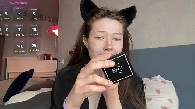 Snapshot of eva_varnerr chatting on 04.05.26 eva varnerr online show from 04.05.26