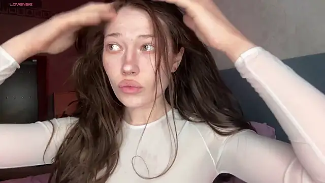 Snapshot of eva_varnerr chatting on 04.10.26 eva varnerr online show from 04.10.26