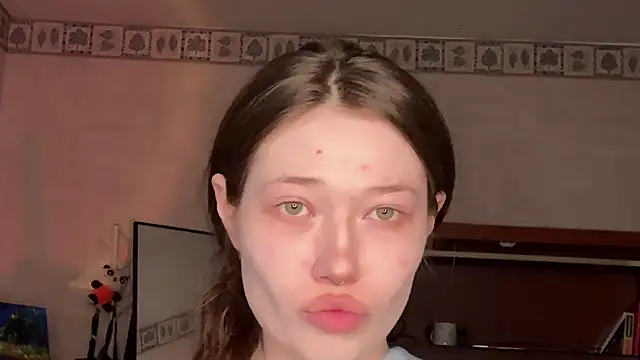 Snapshot of eva_varnerr chatting on 05.04.26 eva varnerr online show from 05.04.26