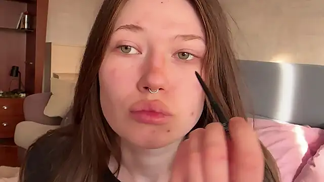 Snapshot of eva_varnerr chatting on 05.25.26 eva varnerr online show from 05.25.26