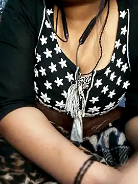 Snapshot of Riyashahi1 chatting on 02.05.25 Riyashahi1 online show from 02.05.25