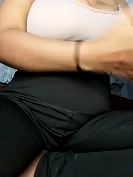 Snapshot of Riyashahi1 chatting on 03.11.25 Riyashahi1 online show from 03.11.25