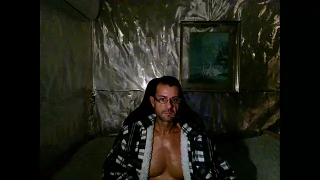 Snapshot of Marieettee chatting on 01.03.25 Marieettee online show from 01.03.25