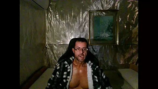 Snapshot of Marieettee chatting on 01.08.25 Marieettee online show from 01.08.25