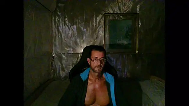 Snapshot of Marieettee chatting on 01.13.25 Marieettee online show from 01.13.25