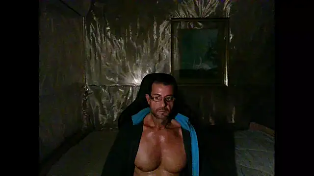 Snapshot of Marieettee chatting on 01.16.25 Marieettee online show from 01.16.25