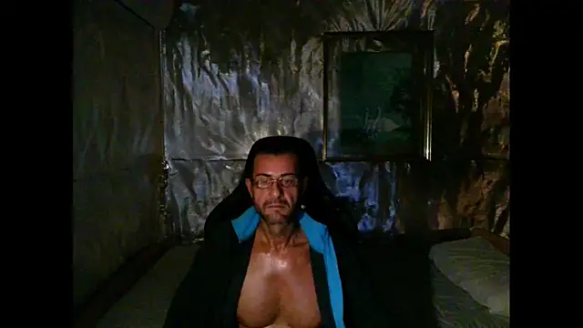 Snapshot of Marieettee chatting on 01.25.25 Marieettee online show from 01.25.25