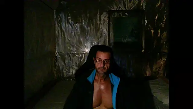 Snapshot of Marieettee chatting on 01.25.25 Marieettee online show from 01.25.25