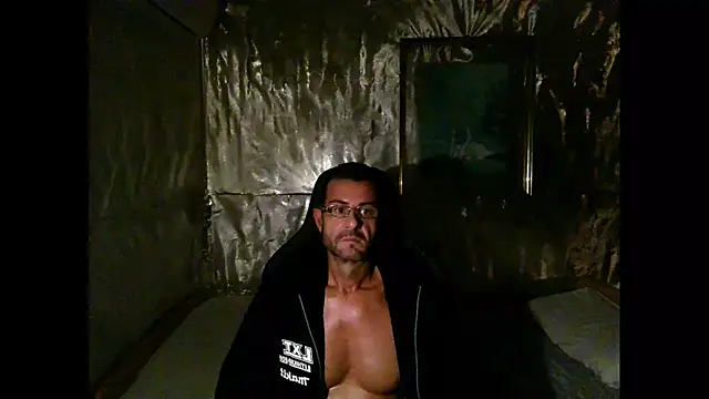 Snapshot of Marieettee chatting on 02.02.25 Marieettee online show from 02.02.25