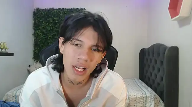 Snapshot of andy_dan18 chatting on 01.15.25 andy dan18 online show from 01.15.25