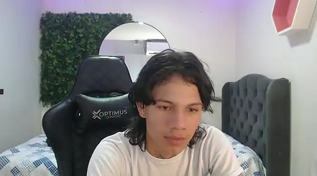 Snapshot of andy_dan18 chatting on 01.29.25 andy dan18 online show from 01.29.25