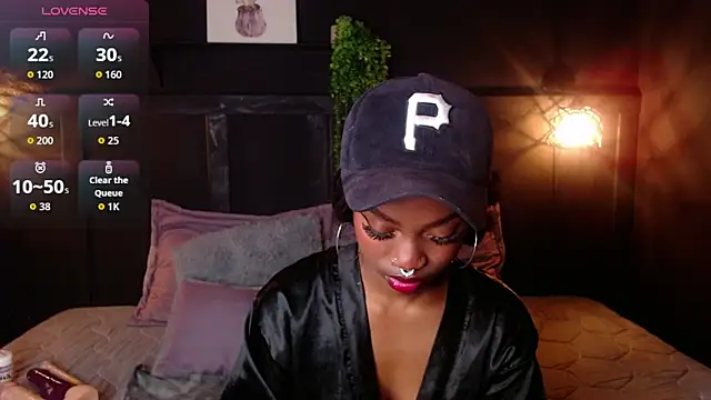 nikkystorm1  online show from 11.16.25