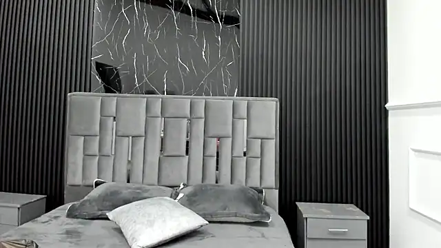 LolaAngellx online show from 11.08.25