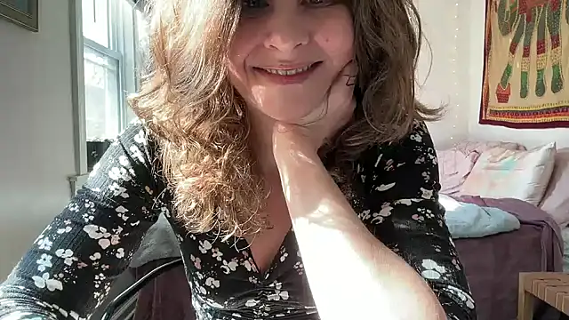 leahsparkles online show from 02.23.25