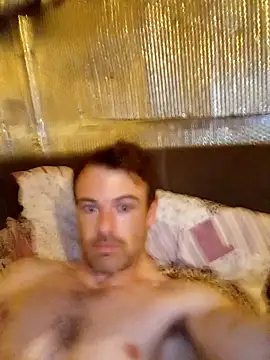 Snapshot of Eddyfrancis87 chatting on 10.01.25 Eddyfrancis87 online show from 10.01.25