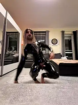 NoraInMask online show from 11.24.25