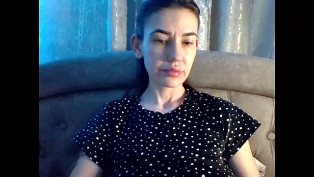 Diamond Danaa online show from 03.08.26