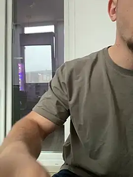 Snapshot of couplehot992 chatting on 12.24.24 couplehot992 online show from 12.24.24