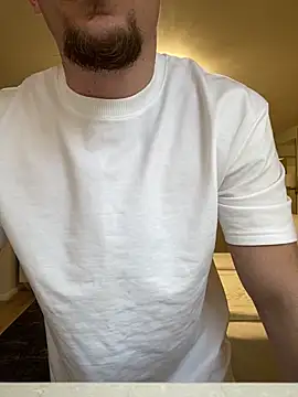 Snapshot of couplehot992 chatting on 02.23.25 couplehot992 online show from 02.23.25