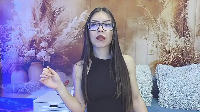 EmaLowe online show from 04.01.26