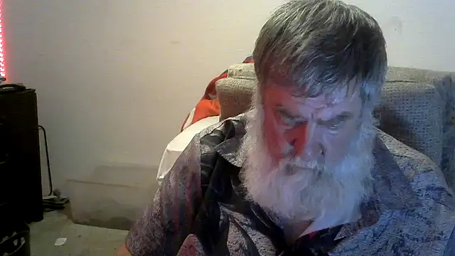 Snapshot of viejo_oso chatting on 06.13.26 viejo oso online show from 06.13.26