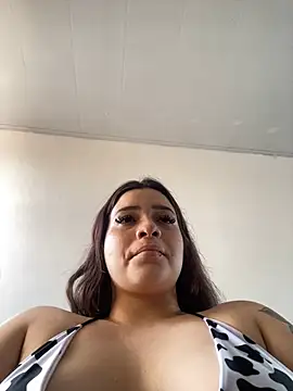 Snapshot of Sophia_cyrus11 chatting on 01.09.25 Sophia cyrus11 online show from 01.09.25