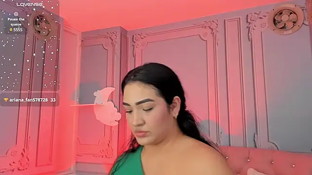 stefany duque1  online show from 01.16.25