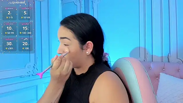 stefany duque1  online show from 01.21.25