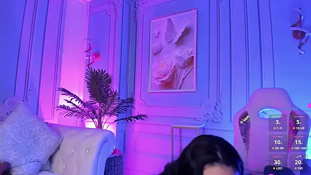 stefany duque1  online show from 11.29.25