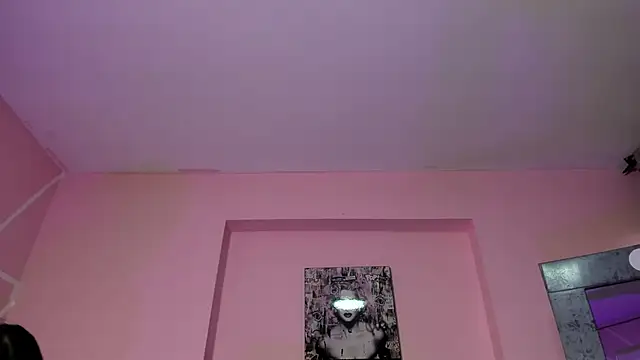 Snapshot of paris_noa chatting on 09.19.25 paris noa online show from 09.19.25