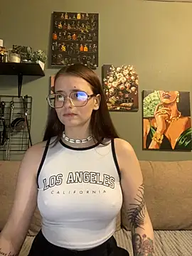 Sabrina shells online show from 03.16.25