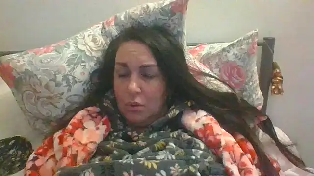 Snapshot of BELLAMORGANE1 chatting on 12.23.24 BELLAMORGANE1 online show from 12.23.24