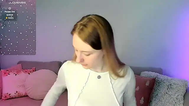 Snapshot of Haley_Vixen chatting on 04.27.26 Haley Vixen online show from 04.27.26