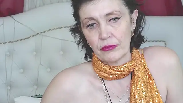 SilviaHart online show from 12.14.25