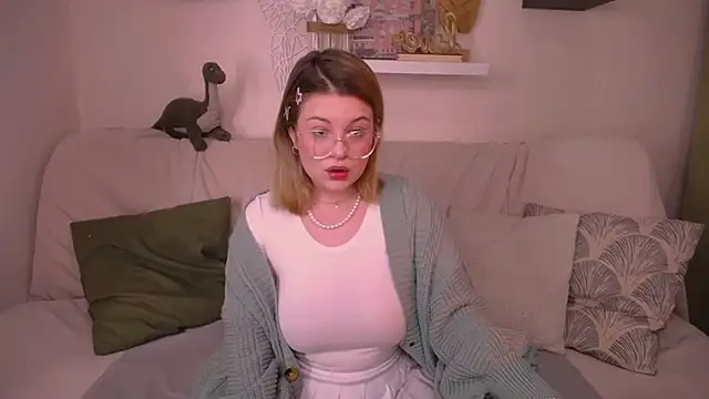 TessPleasure online show from 01.22.25