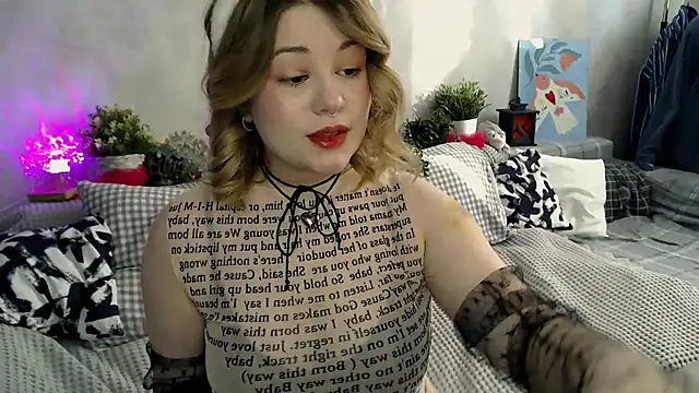 TessPleasure online show from 02.14.25