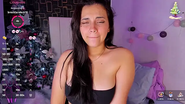 Snapshot of dulce_bunny18 chatting on 12.29.24 dulce bunny18 online show from 12.29.24