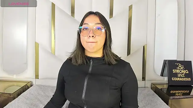 IsabellRodriguez18 online show from 03.05.26