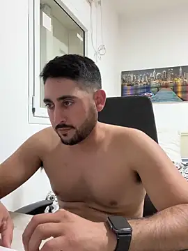 Snapshot of luffykingofpirets chatting on 01.10.25 luffykingofpirets online show from 01.10.25