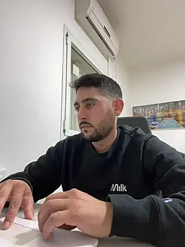 Snapshot of luffykingofpirets chatting on 01.11.25 luffykingofpirets online show from 01.11.25