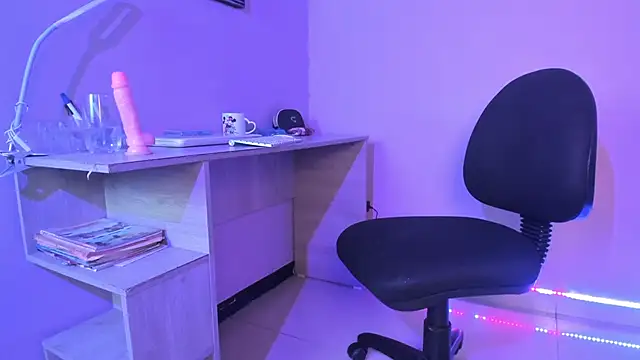 Snapshot of Samantha__cooper chatting on 02.12.25 Samantha  cooper online show from 02.12.25