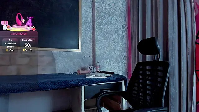 Snapshot of Samantha__cooper chatting on 03.17.25 Samantha  cooper online show from 03.17.25