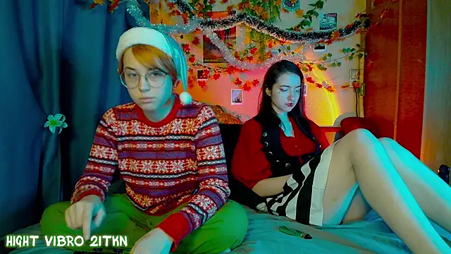 TrickyKitsune online show from 12.18.25