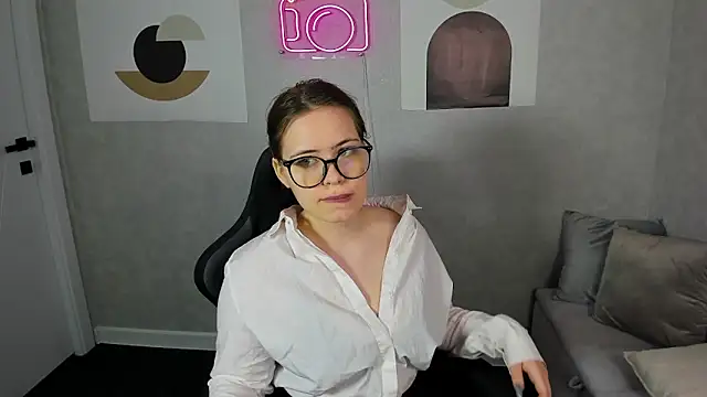 Snapshot of EricaElliott chatting on 01.09.25 EricaElliott online show from 01.09.25
