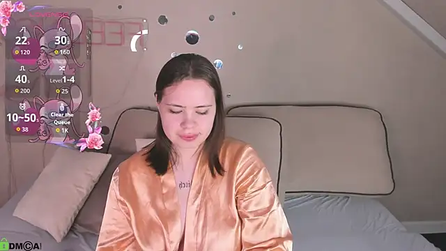 Snapshot of EricaElliott chatting on 10.18.25 EricaElliott online show from 10.18.25