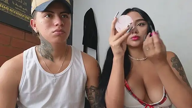 Snapshot of Thiago_x_Sahara chatting on 02.07.25 Thiago x Sahara online show from 02.07.25