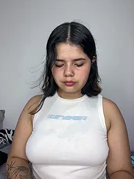 pretty angela1 online show from 02.25.25