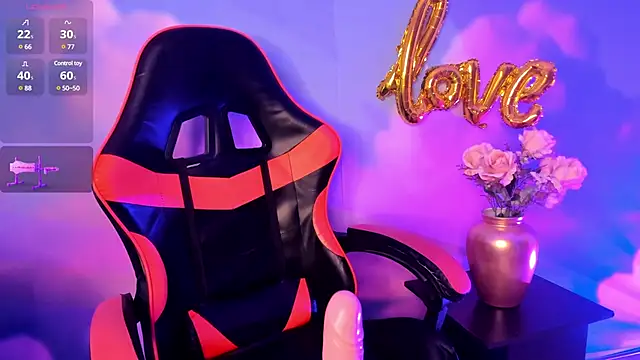 LunaPleasure online show from 02.14.25