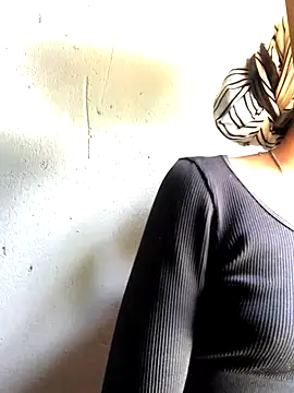 xxSexyTalia28 online show from 10.08.25